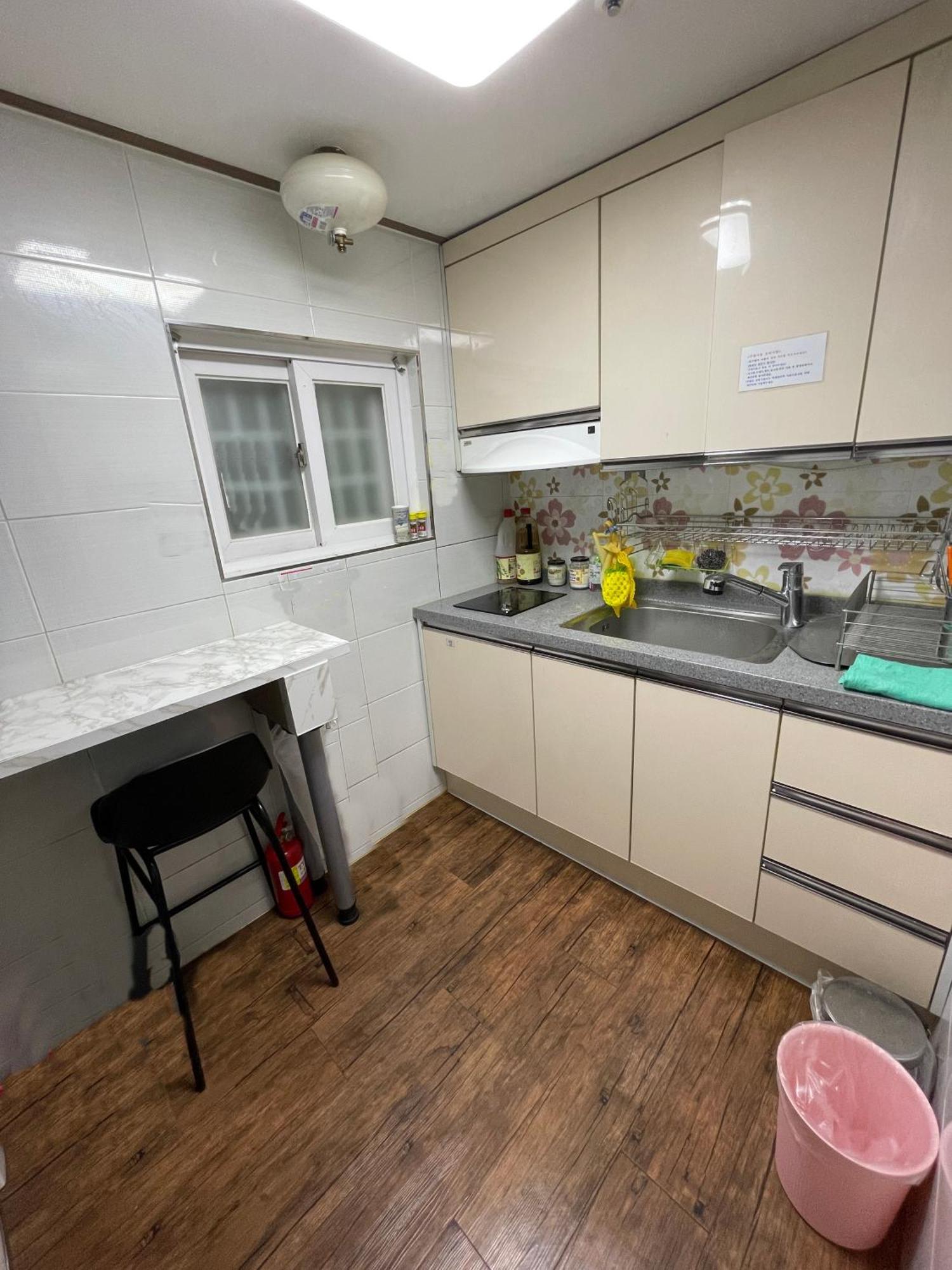 Apgujeong Home Сеул Екстер'єр фото
